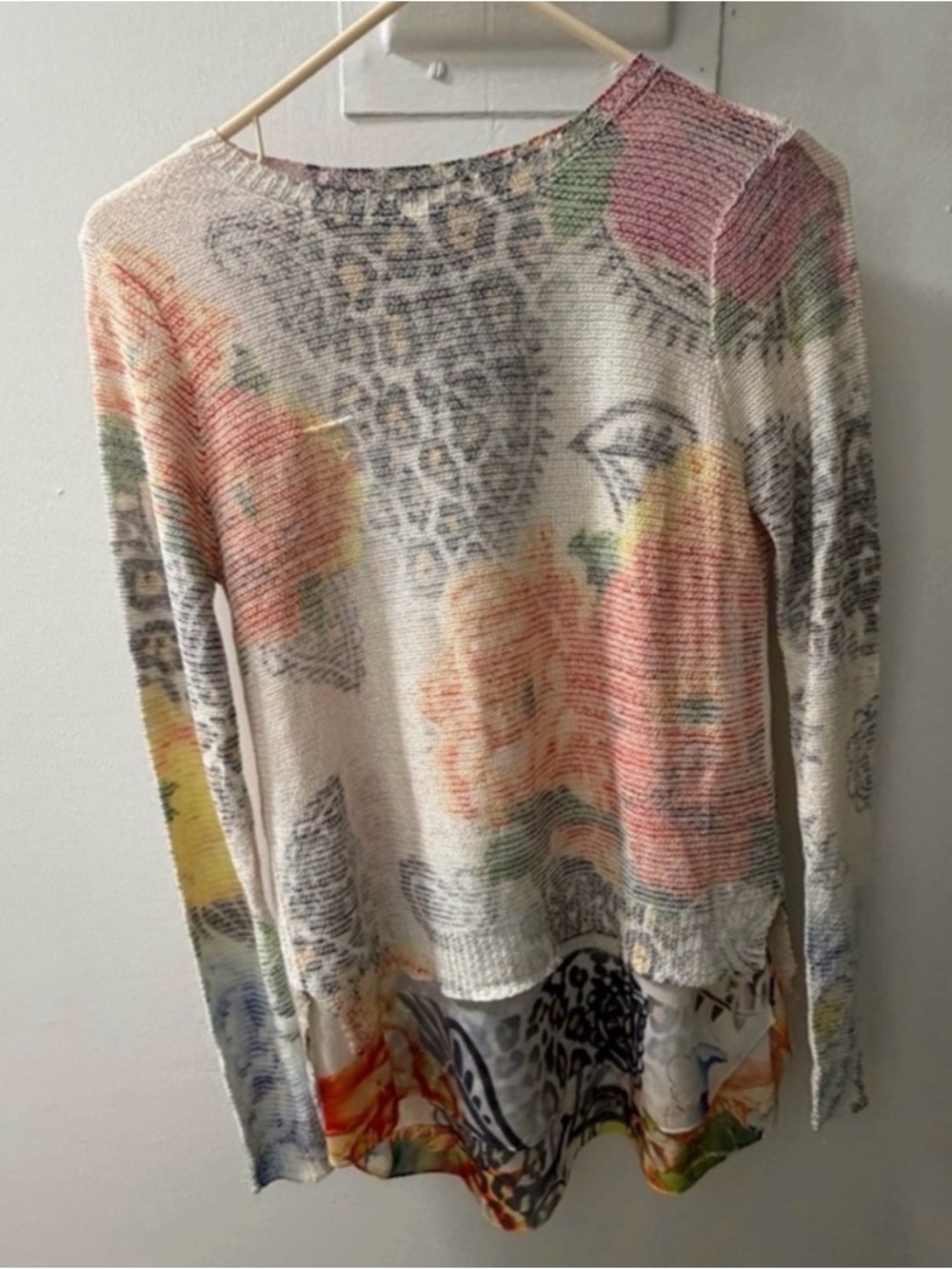 Sioni Abstract Layered Knit Top – Size Small | Soft Lightweight Chic - Picture 4 of 4